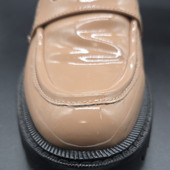 AEROSOLES | Women's | Tan and Black | Loafers | Size 8M | Minor Scuffs - Picture 6 of 10